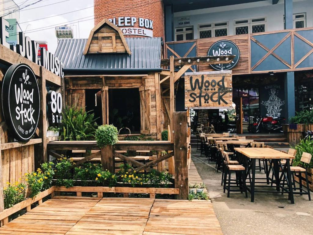 Woodstock Đà Lạt sở hữu không gian cực kỳ ấn tượng và lạ mắt